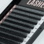 6D W-Shape Clover Eyelash Extensions - Image 3