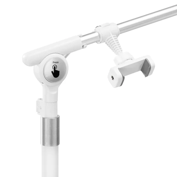 Κοντινή λήψη της κεντρικής άρθρωσης της λευκής λάμπας Glow Arche με τοποθετημένη τη βάση κινητού τηλεφώνου.