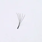 Κλειστό τουφάκι 5D Narrow Clover Eyelash Extensions με επίπεδη βάση από την Addictive Lashes